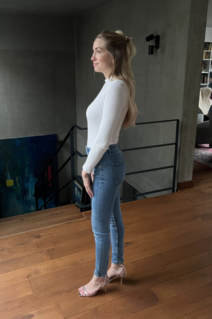 Mia K.