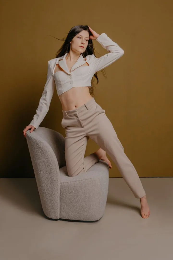Janina Gi.
