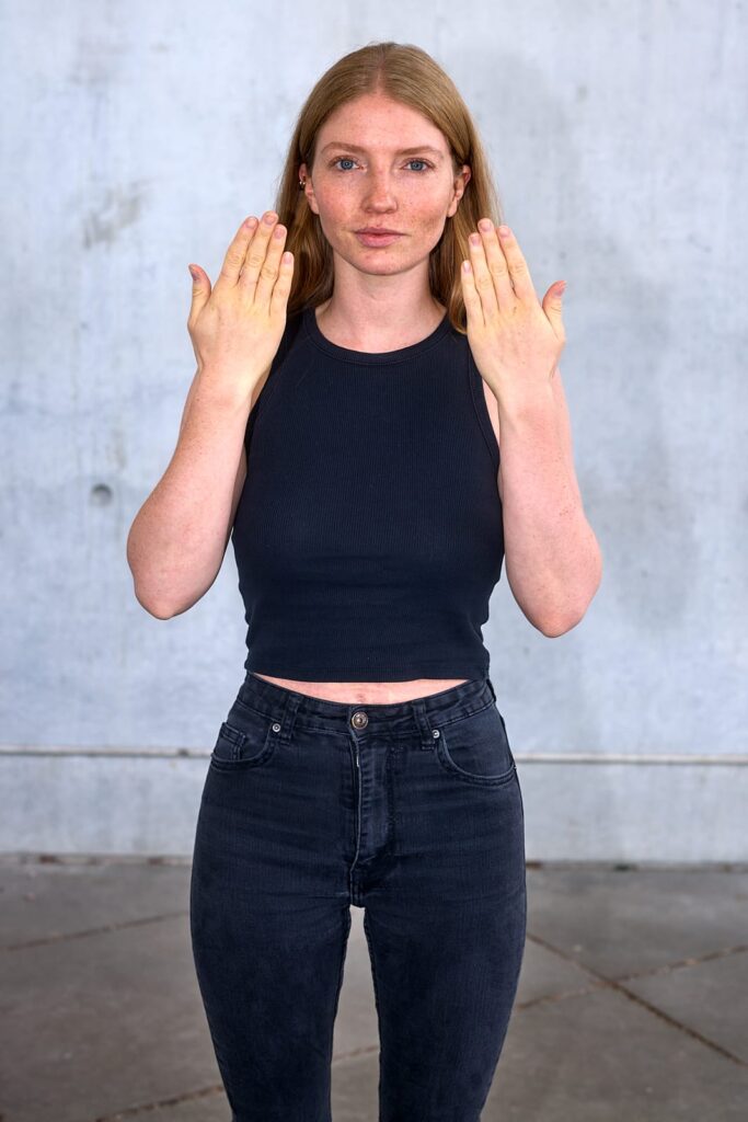 Laura Ri.