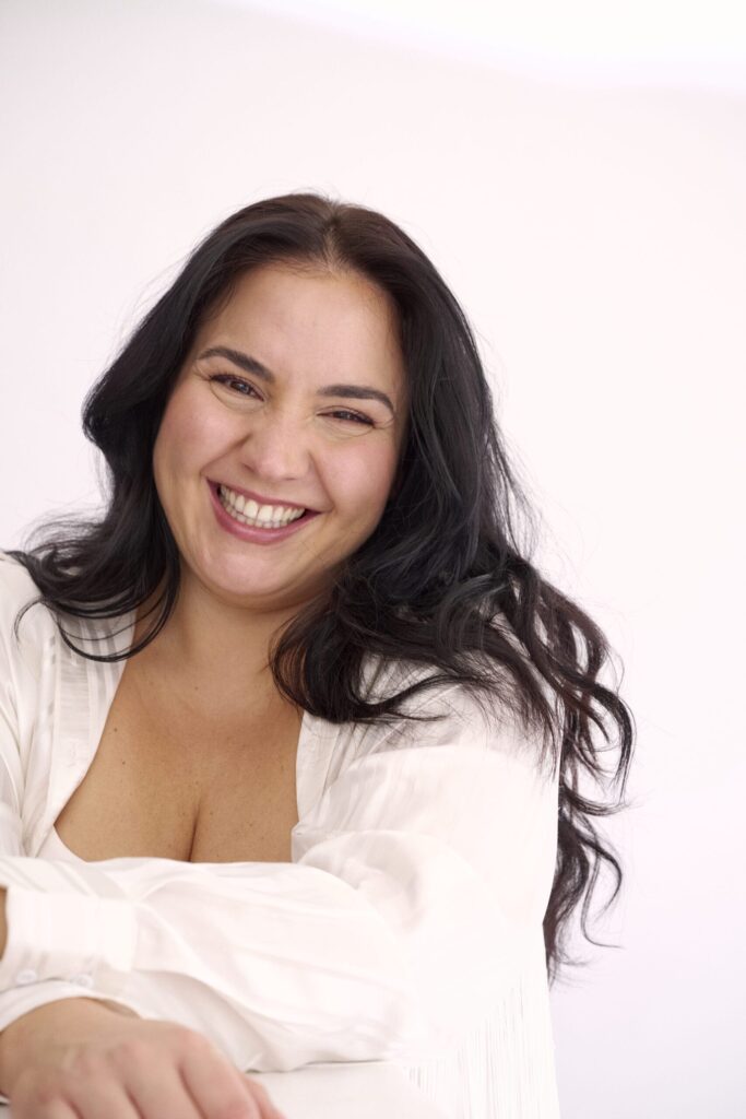 Angela Daiana B.